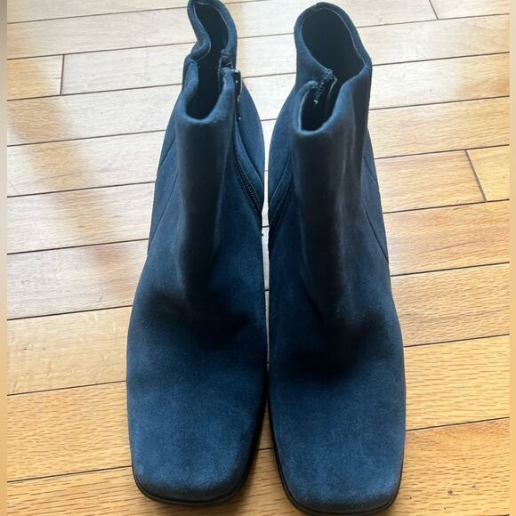 NWB White Mountain Blue Suede Block Heel Winter Booties Sz 9.5 - Picture 4 of 8